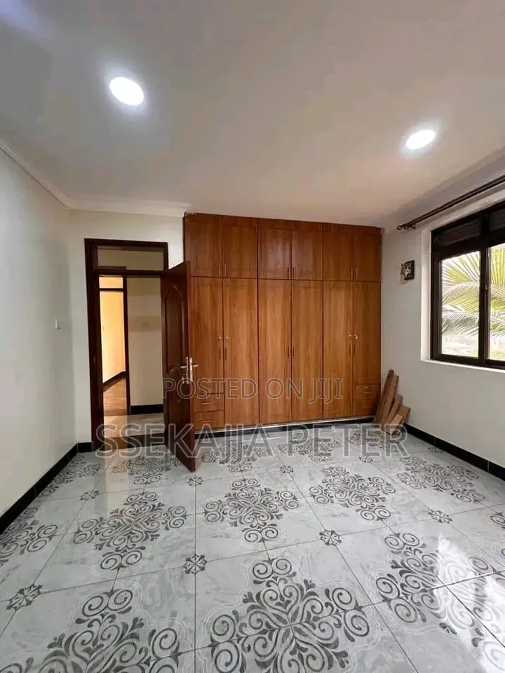 2bdrm Apartment in Kisaasi, Central Division for sale