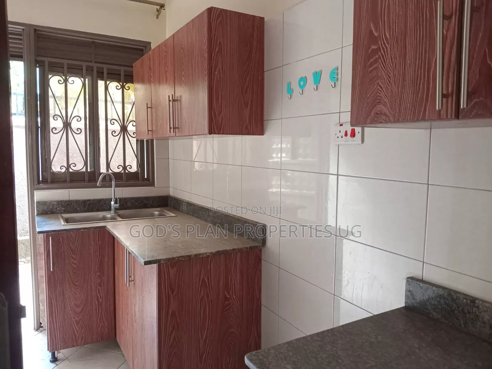 2bdrm Bungalow in Wakaliga Estate, Central Division for rent