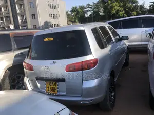 Mazda Demio 2002 Silver