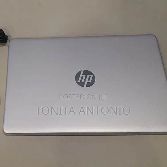 Laptop HP 15-dw1197nia 8GB Intel Core i3 SSD 256GB