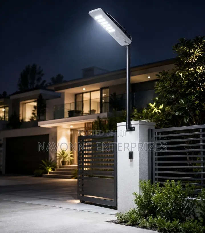Commercial 300W Integrated Solar Street Light With LiFePO4 Battery