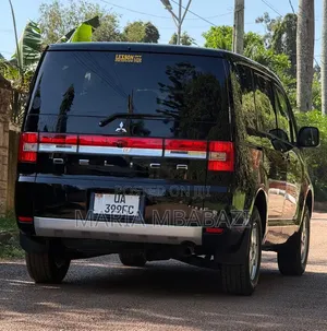 Mitsubishi Delica 2011 Black