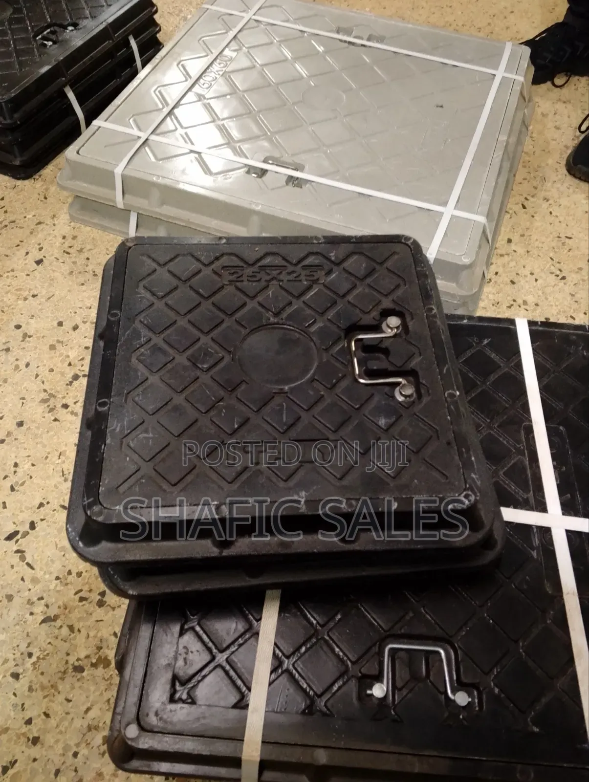 Manhole Covers 25 by 25 Plastic Good Quality/ All Sizes