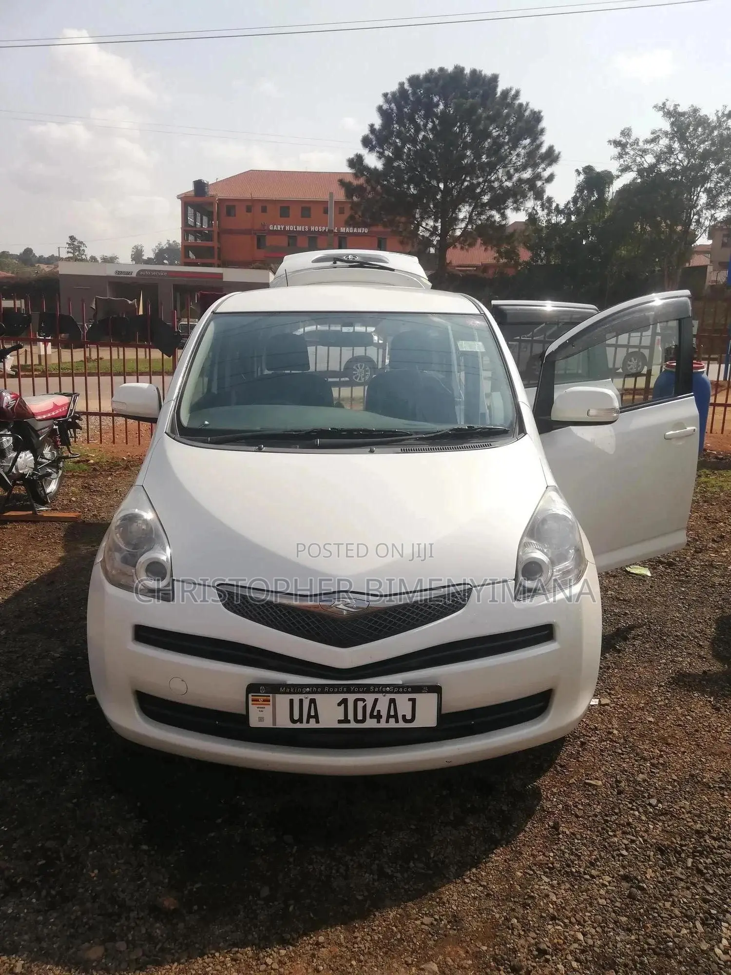 Toyota Ractis 1.5 FWD 2010 White