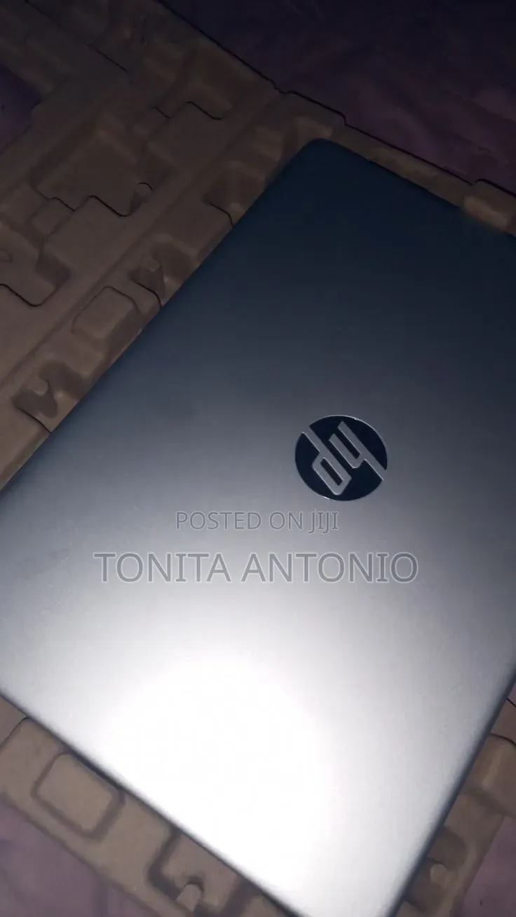 Laptop HP 15-dw1197nia 8GB Intel Core i3 SSD 256GB