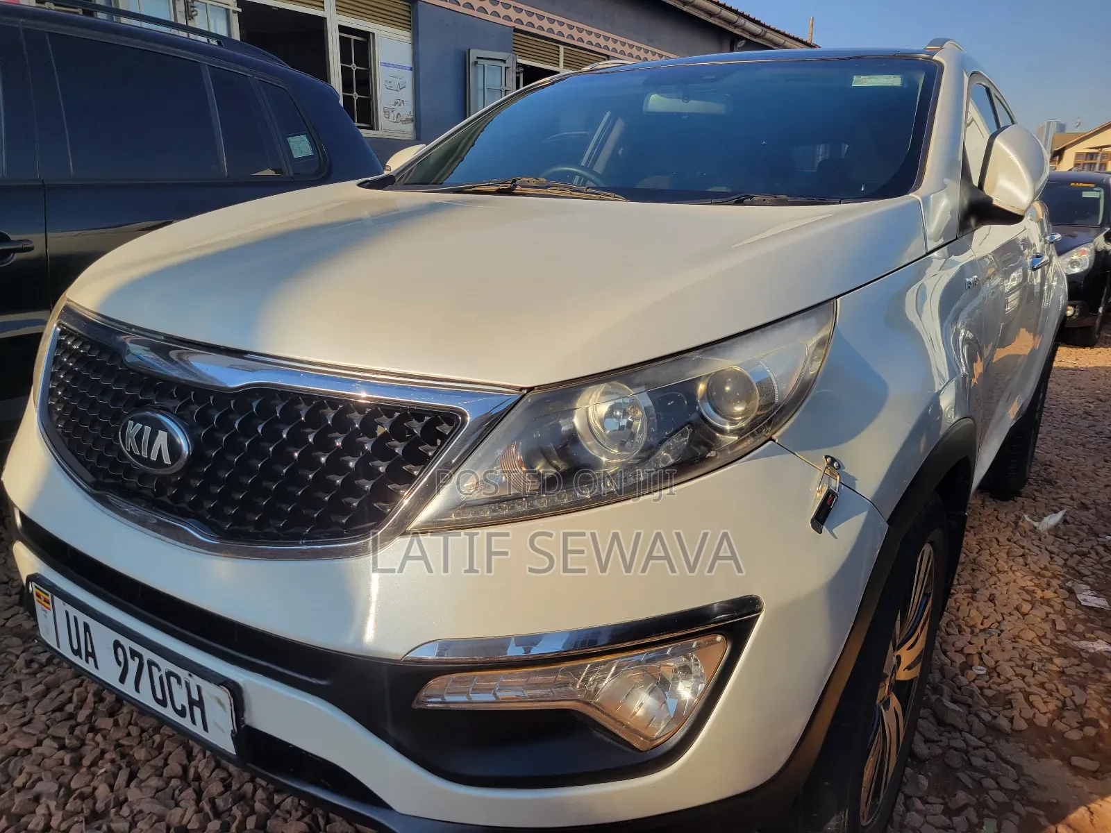 Kia Sportage Base 4dr FWD (2.4L 4cyl 6M) 2012 White