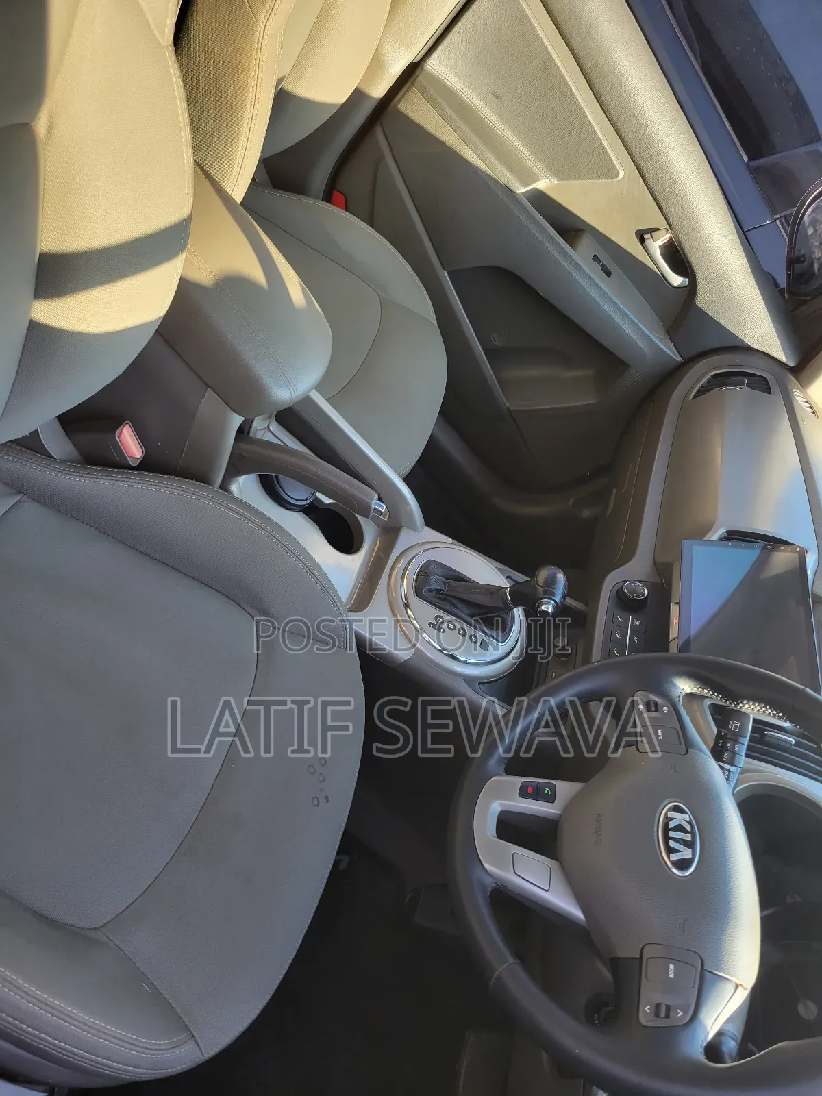 Kia Sportage Base 4dr FWD (2.4L 4cyl 6M) 2012 White
