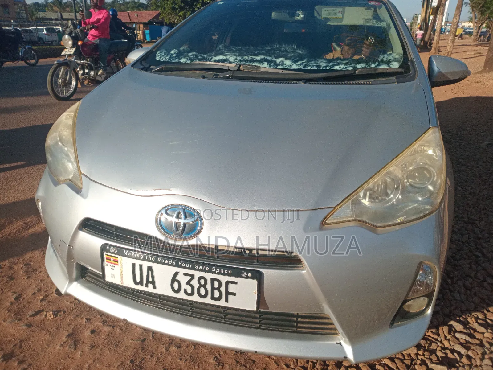 Toyota Aqua 2012 Silver