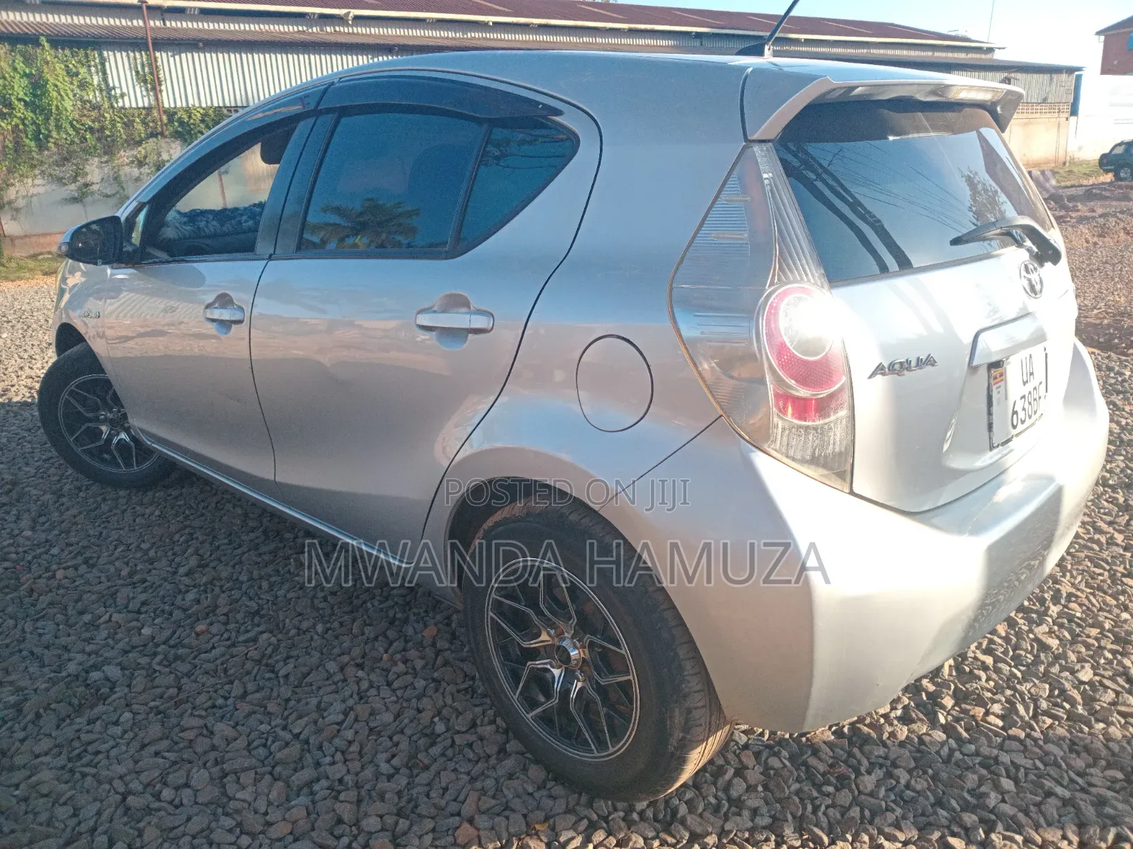 Toyota Aqua 2012 Silver