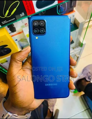 New Samsung Galaxy A12 64 GB Blue
