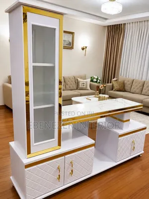 White Stand TVS