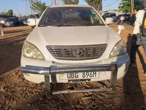 Toyota Harrier 2008 White