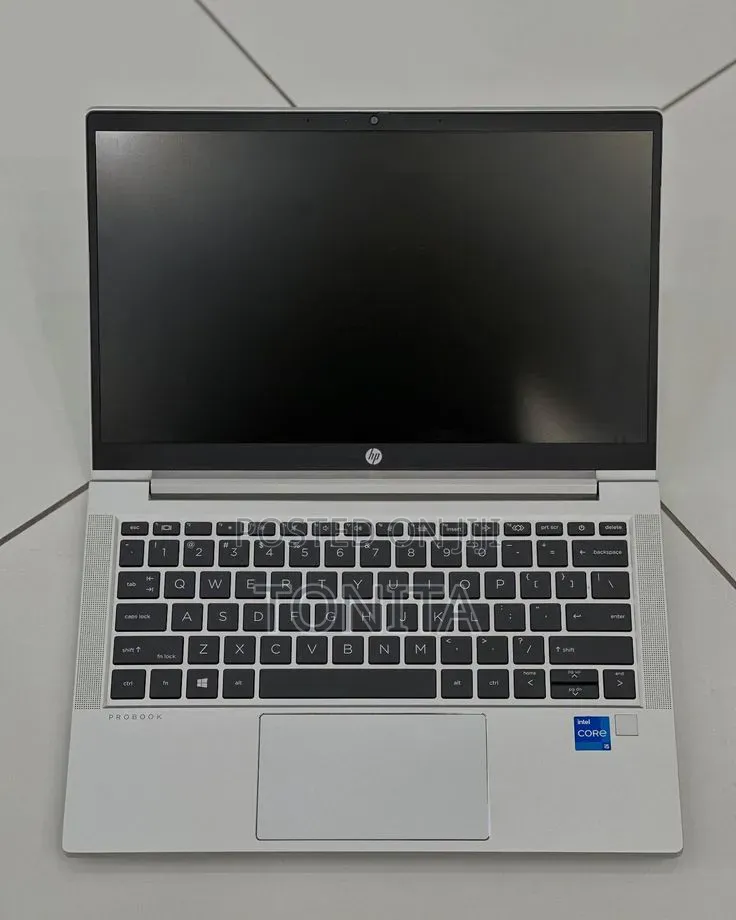 Laptop HP 15-dw1197nia 8GB Intel Core i3 SSD 256GB