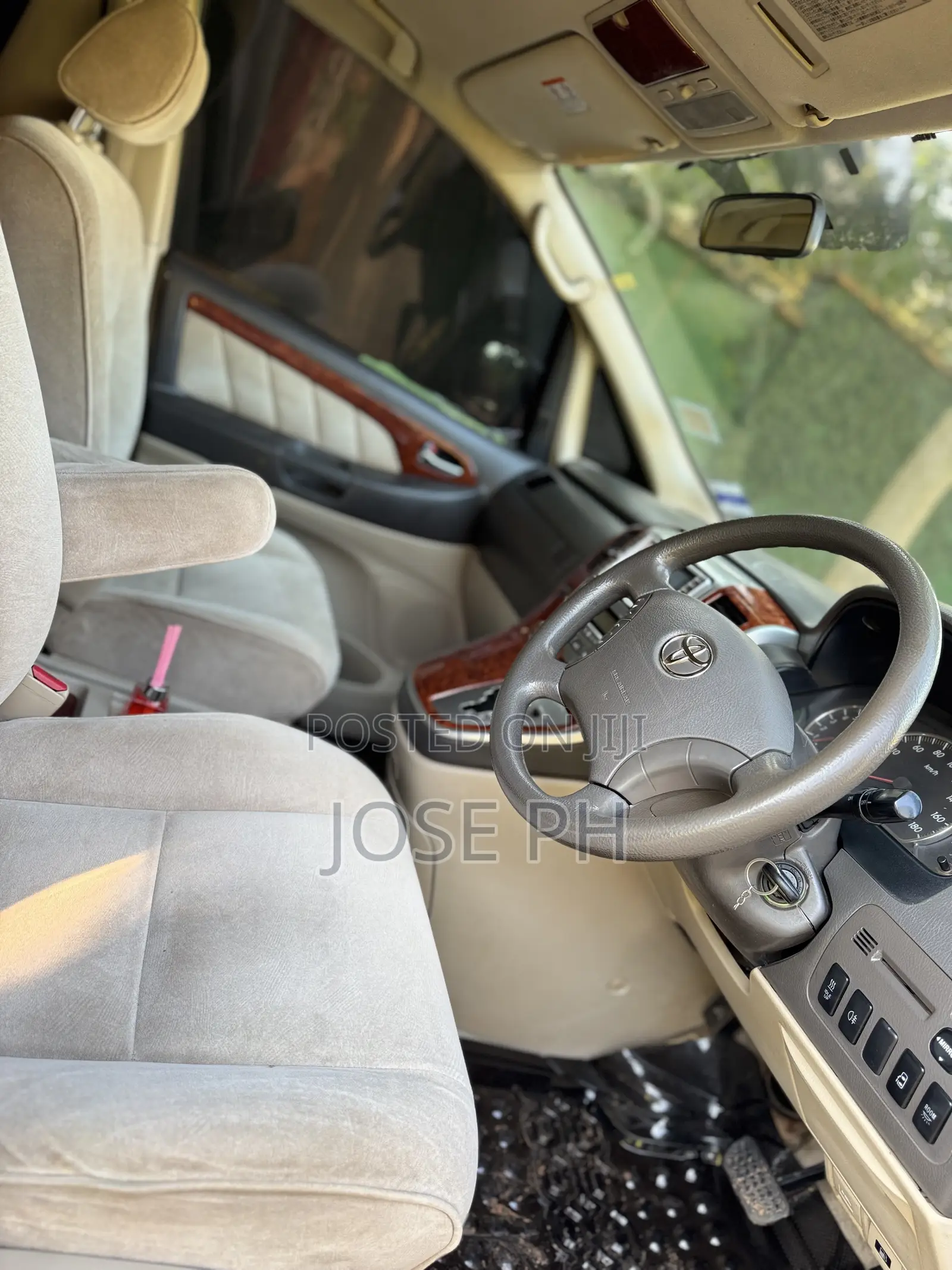 Toyota Alphard 2.4 Petrol FWD 2006 Silver