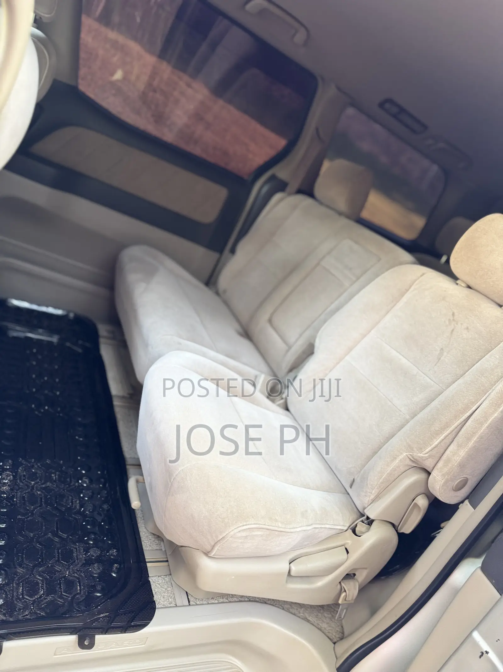 Toyota Alphard 2.4 Petrol FWD 2006 Silver