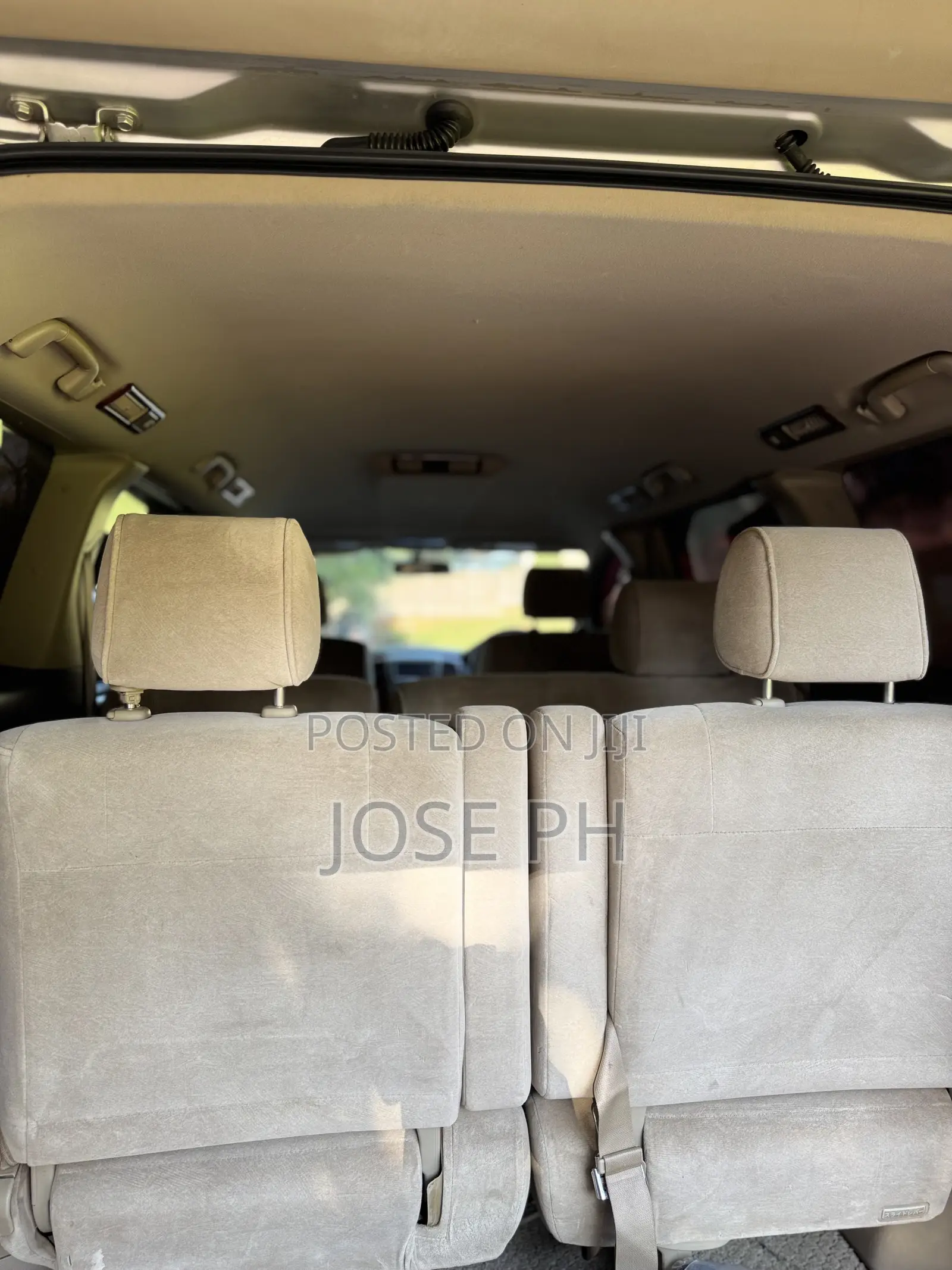 Toyota Alphard 2.4 Petrol FWD 2006 Silver