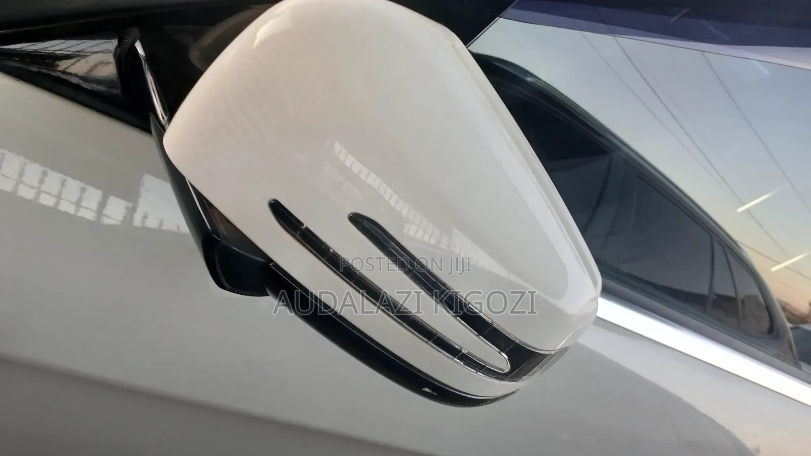 Mercedes-Benz E300 2011 White