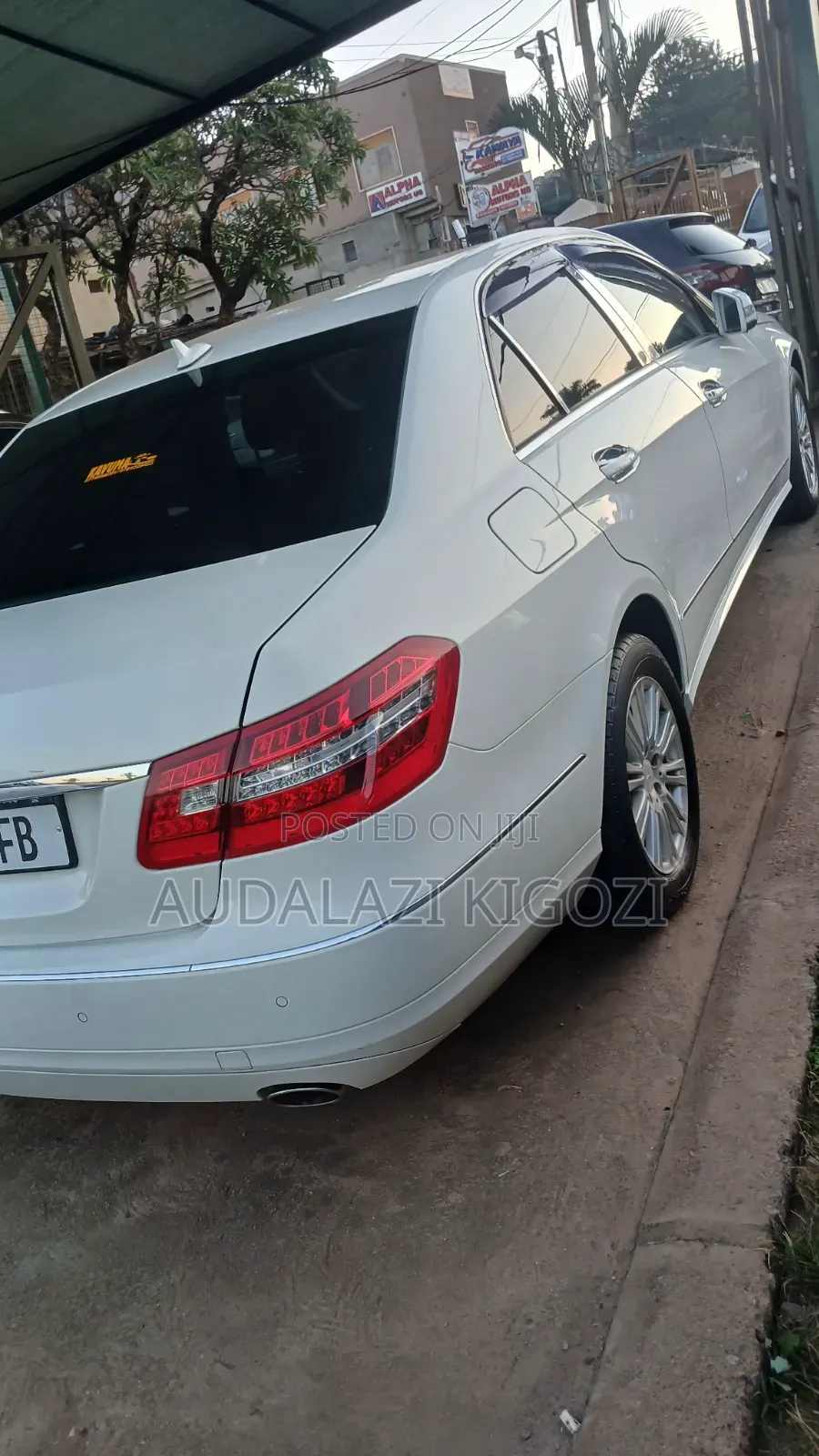 Mercedes-Benz E300 2011 White