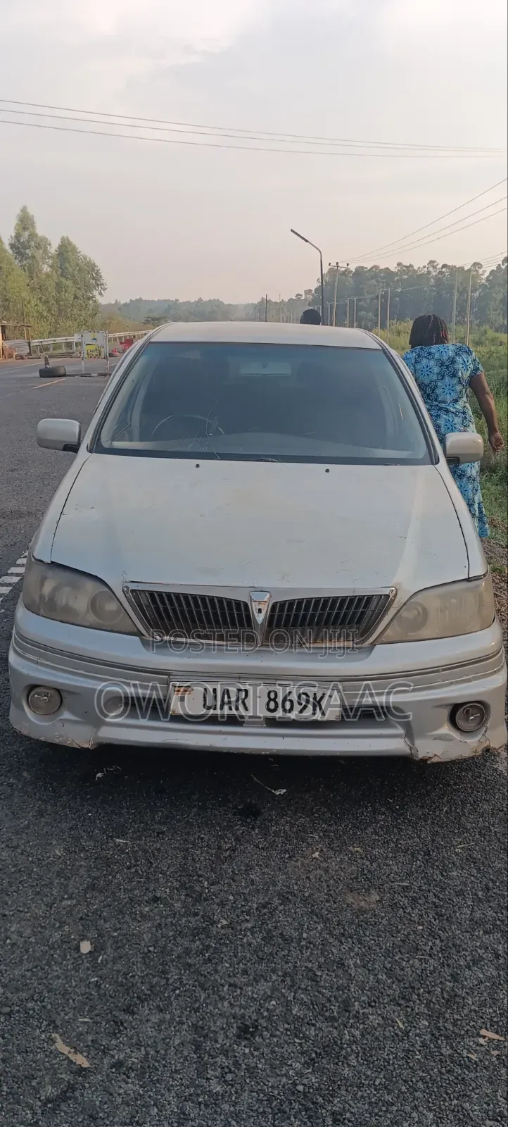 Toyota Vista 2002 Gray