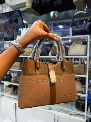 Pomonana Bags