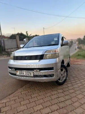 Toyota Noah 2002 Silver