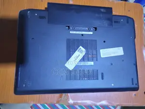 Laptop Dell Latitude E6520 4GB Intel Core i5 HDD 500GB