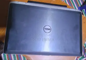 Laptop Dell Latitude E6520 4GB Intel Core i5 HDD 500GB