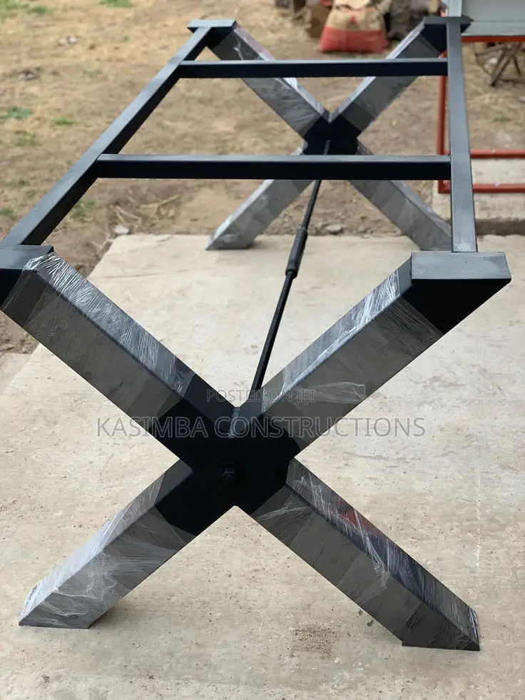 Bar and Restaurant Tables
