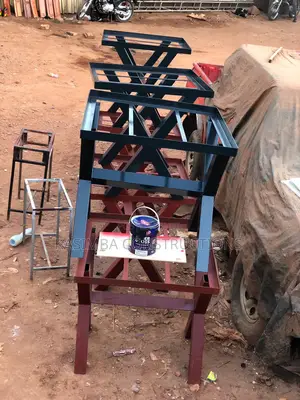 Bar and Restaurant Tables