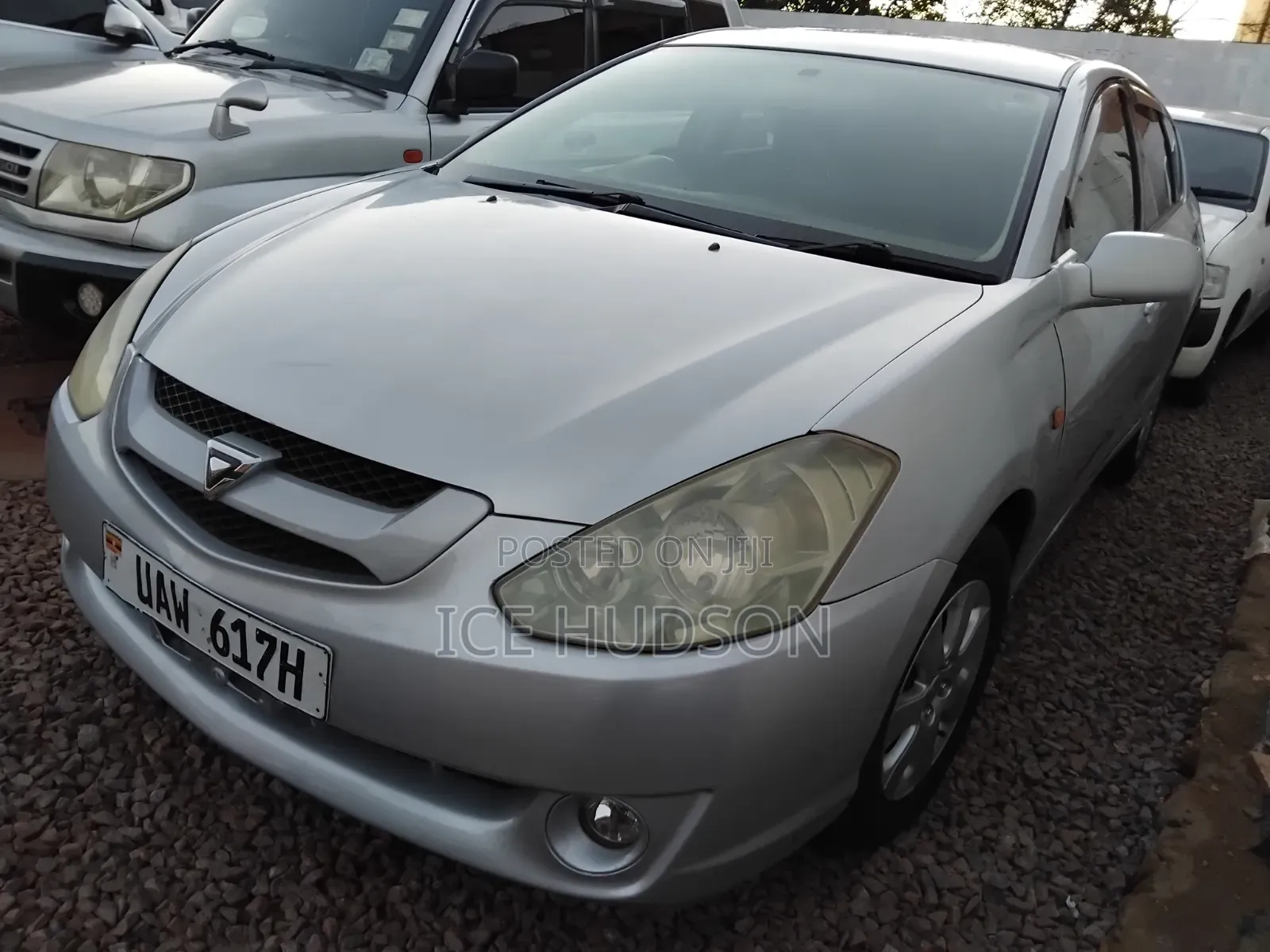 Toyota Caldina 2010 Silver
