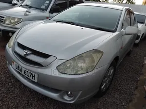 Toyota Caldina 2010 Silver