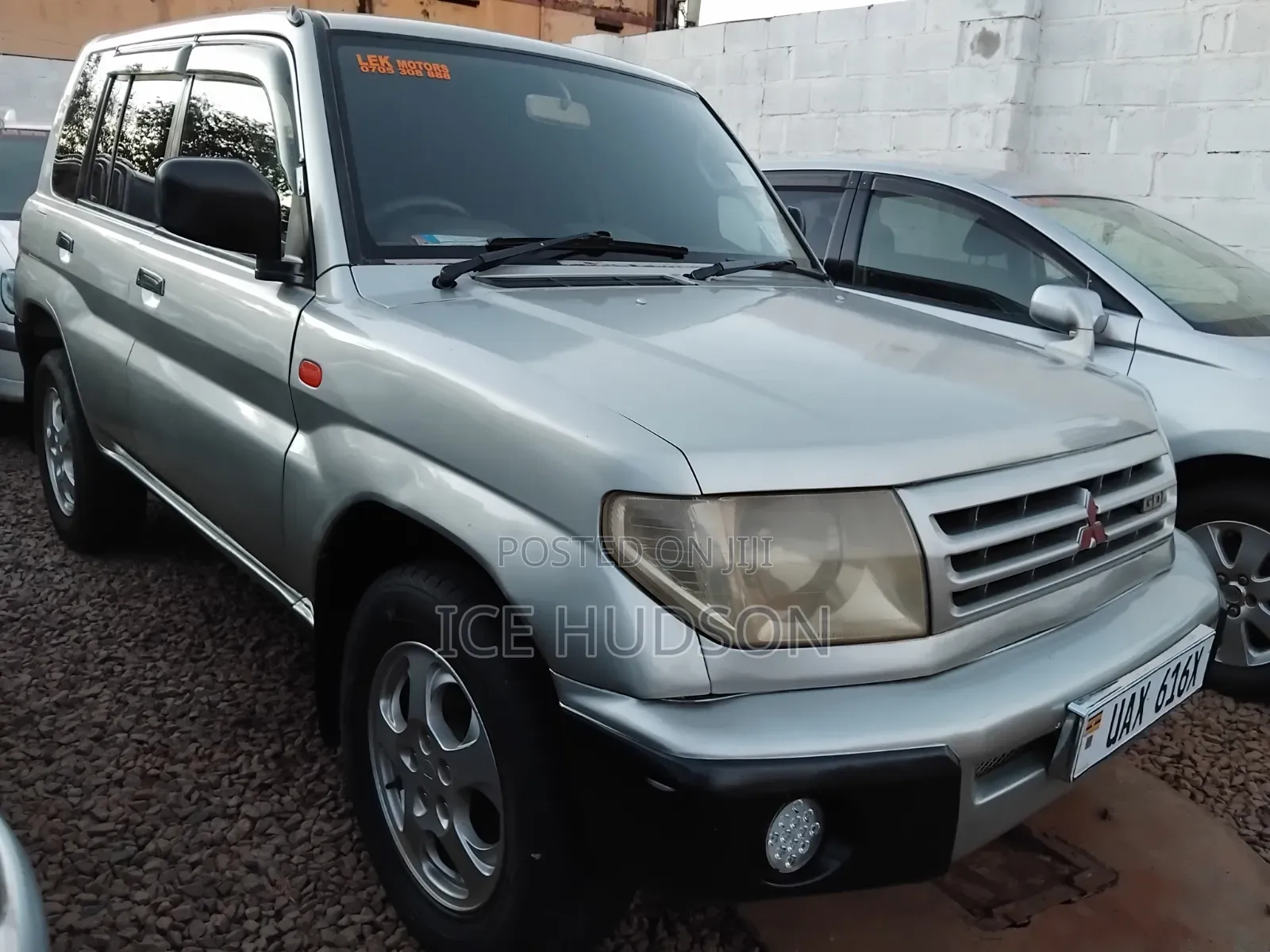Mitsubishi Pajero IO 2000 Silver