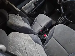 Mitsubishi Pajero IO 2000 Silver