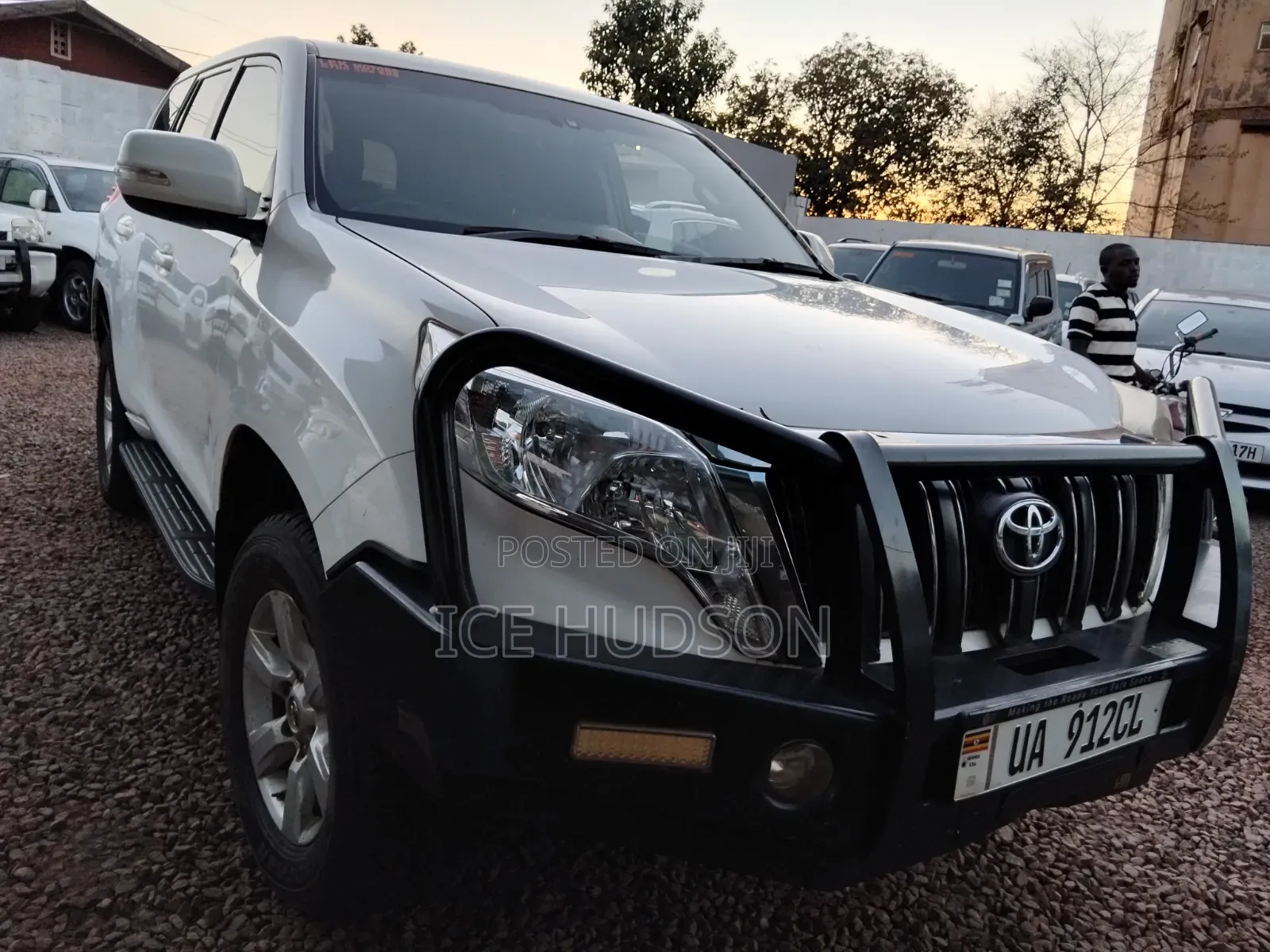 Toyota Land Cruiser Prado 2015 White