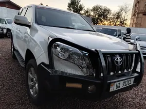 Toyota Land Cruiser Prado 2015 White