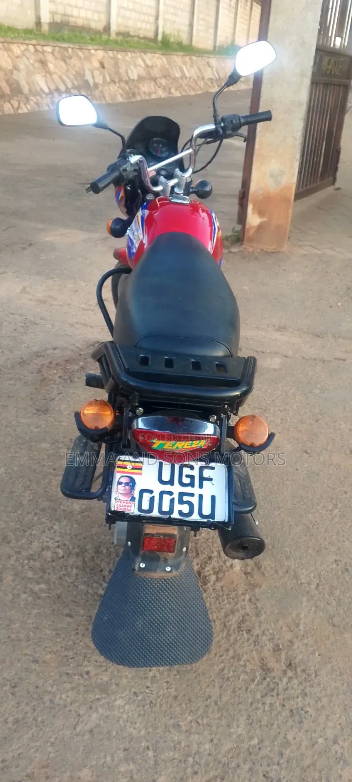 Bajaj Boxer 125 2024 Red