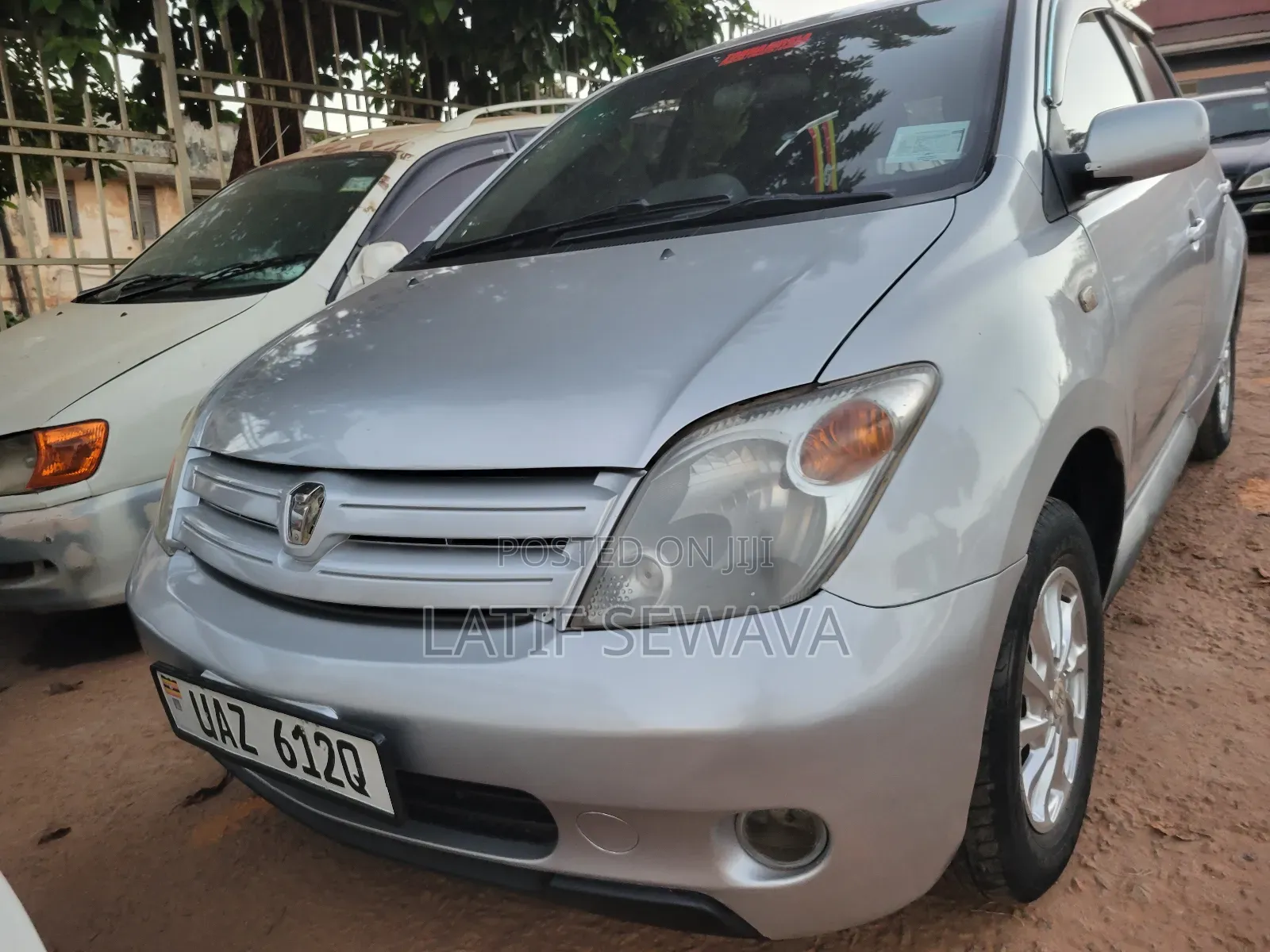 Toyota IST 2005 Silver