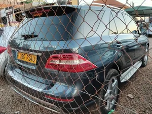 Mercedes-Benz M Class 2015 Black