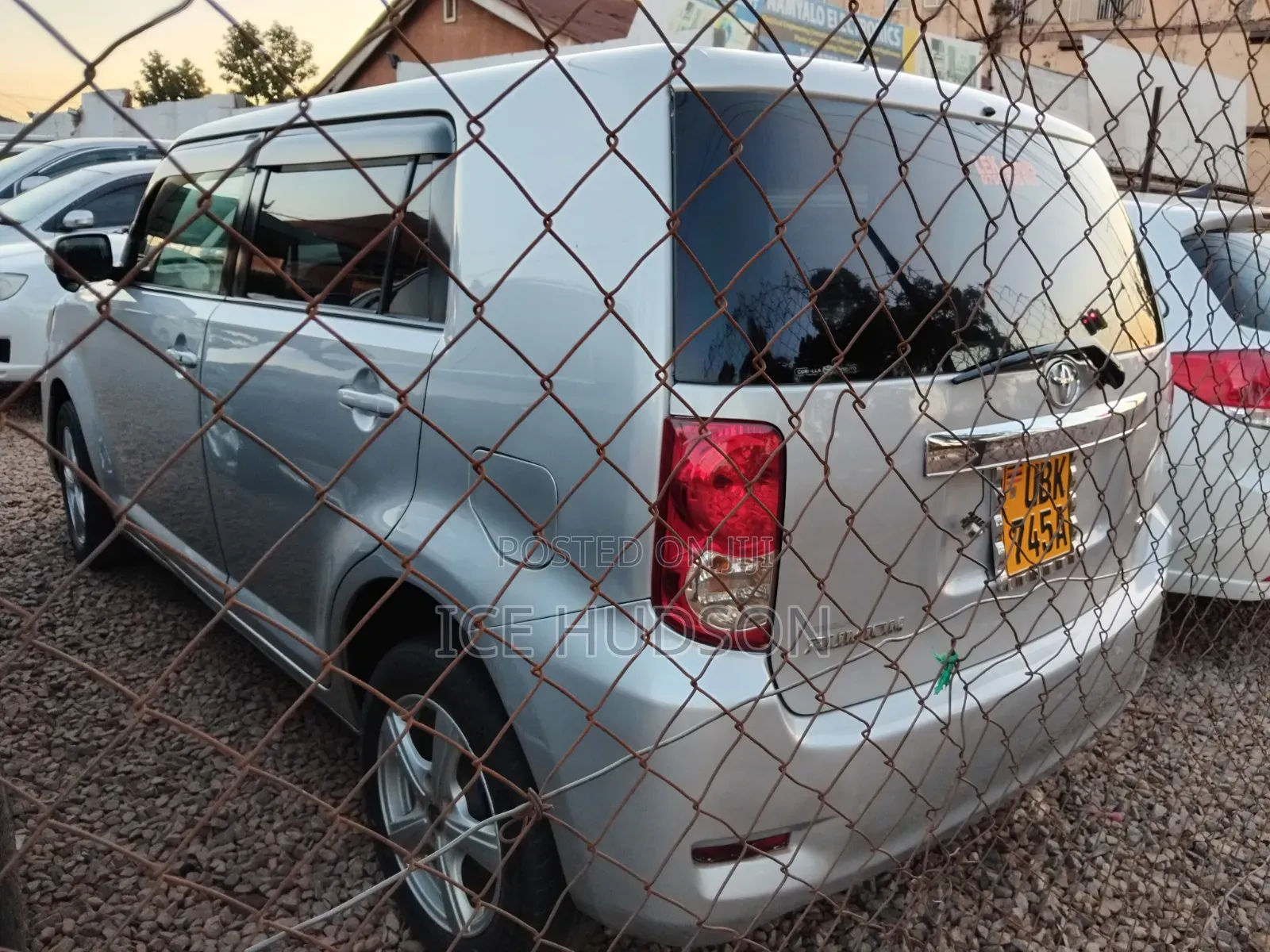Toyota Corolla Rumion 2011 Ivory