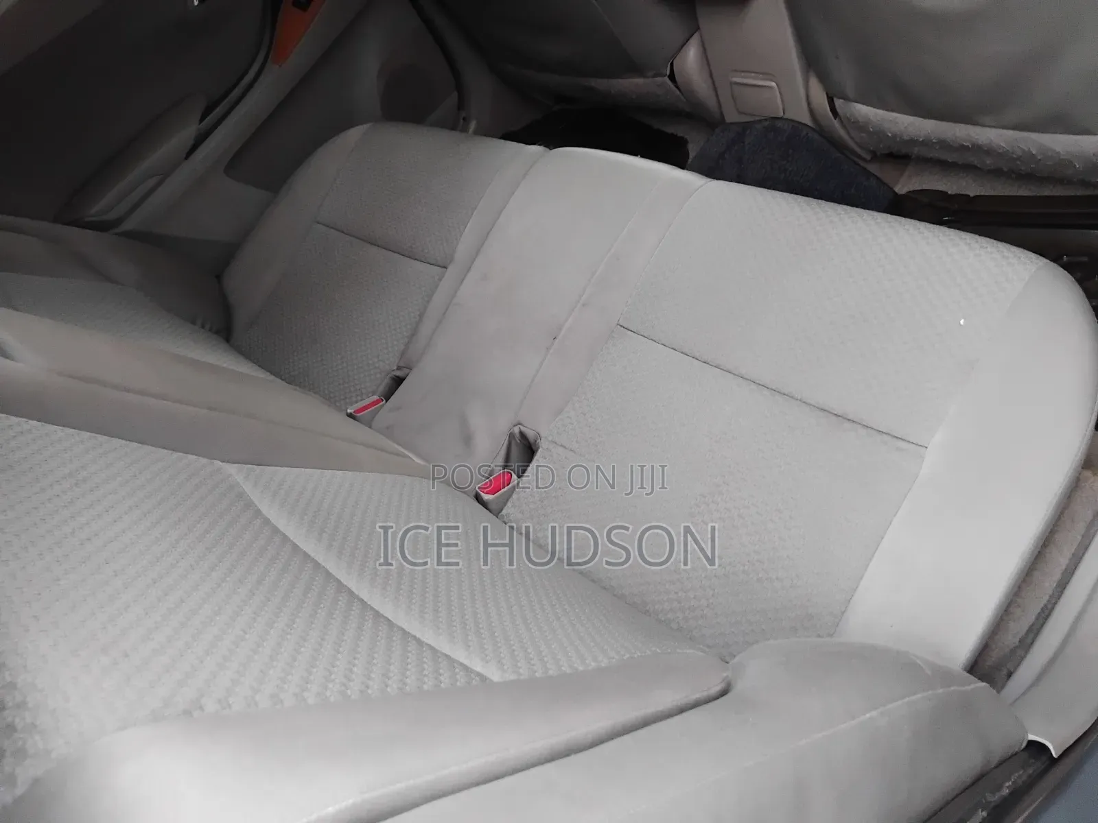 Toyota Premio 2011 Silver