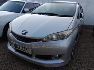 Toyota Wish 2013 Silver