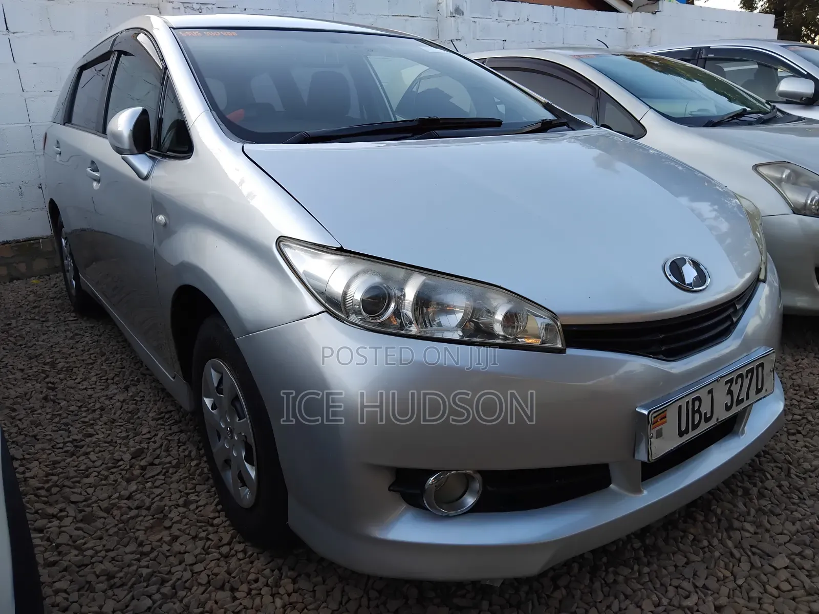 Toyota Wish 2013 Silver