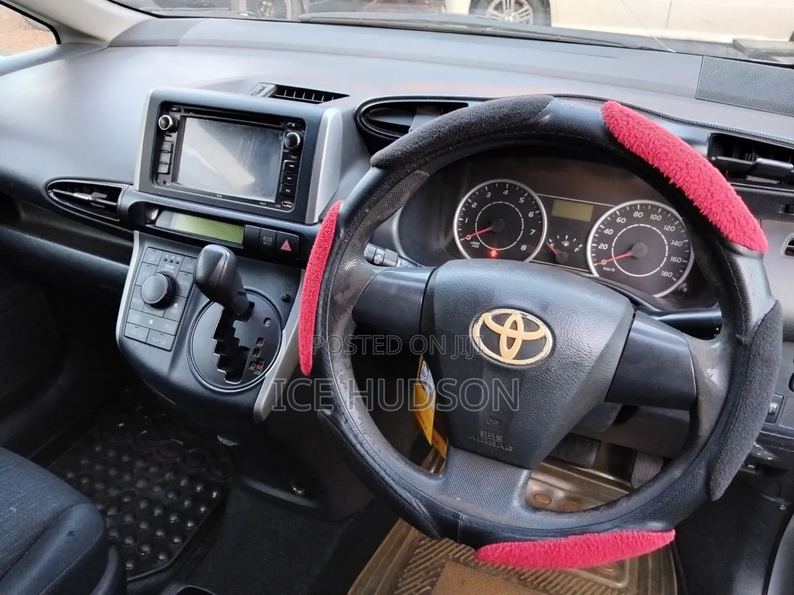 Toyota Wish 2013 Silver