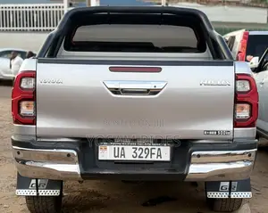 Toyota Hilux Revo Double Cab Deisel 2.8 AWD 2020 Silver