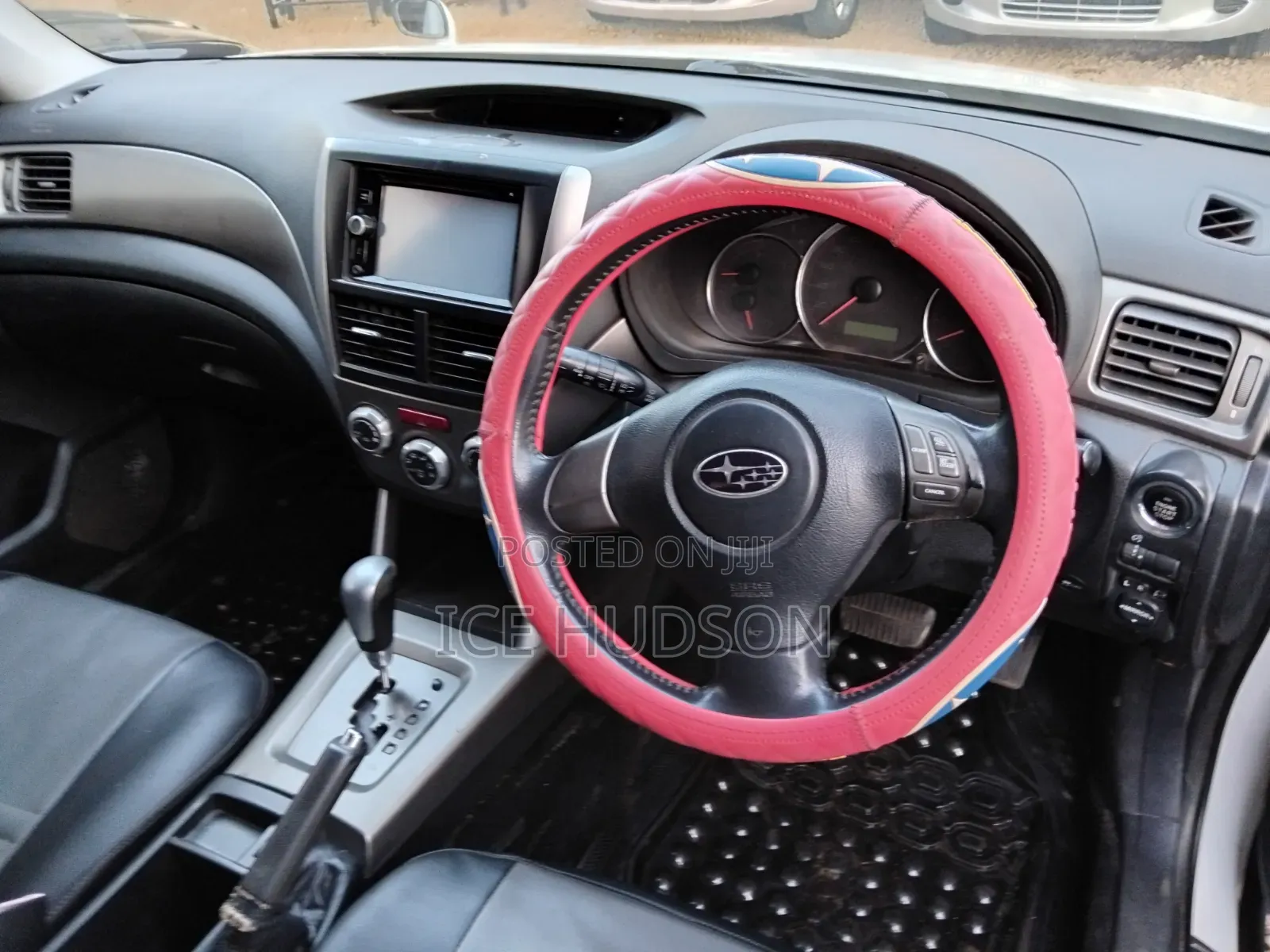 Subaru Forester 2010 Pearl