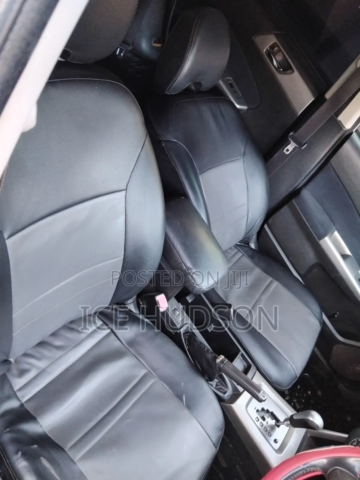 Subaru Forester 2010 Pearl