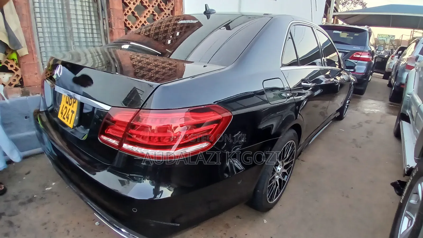Mercedes-Benz E250 SV Premium 2014 Black