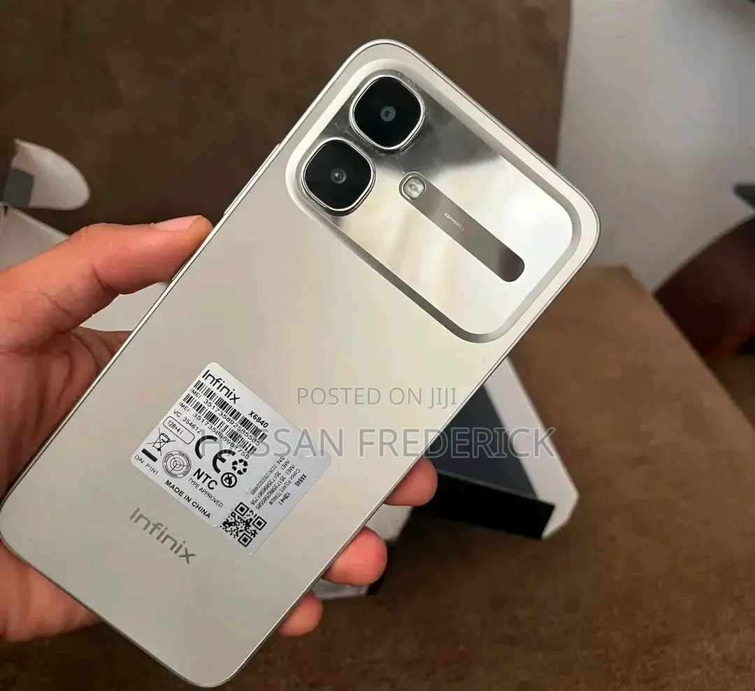 New Infinix Smart 20 128 GB Silver