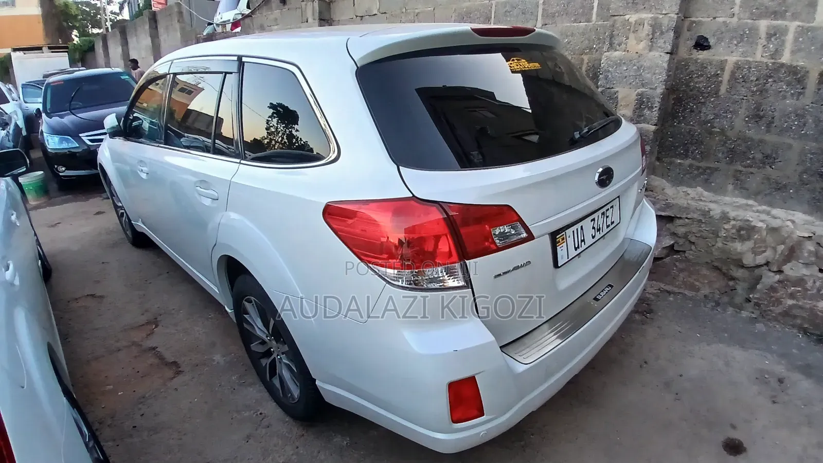 Subaru Outback 2011 White