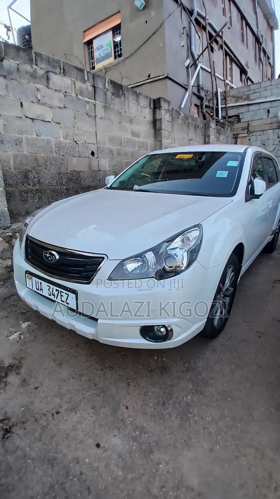 Subaru Outback 2011 White